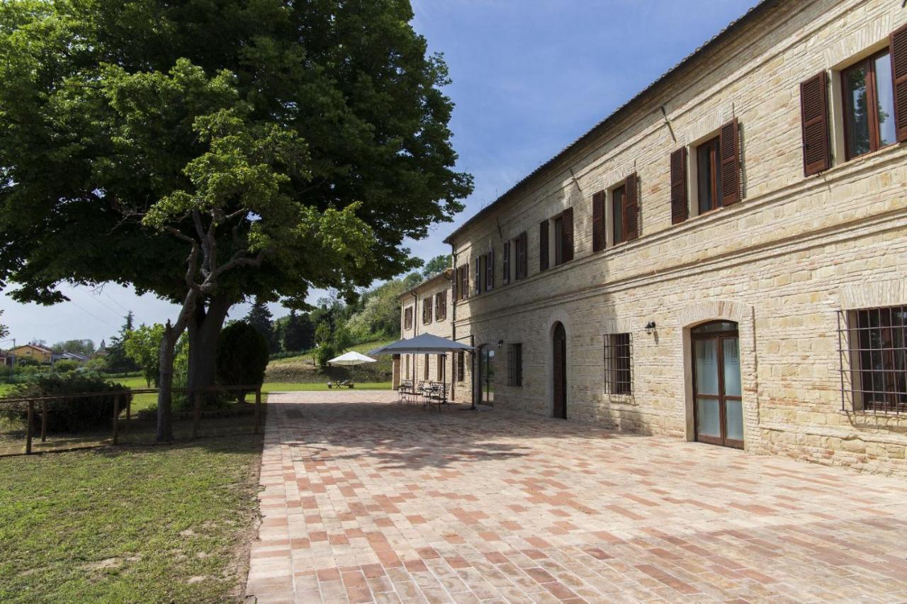 Locanda Di Montegiove Fano Bagian luar foto