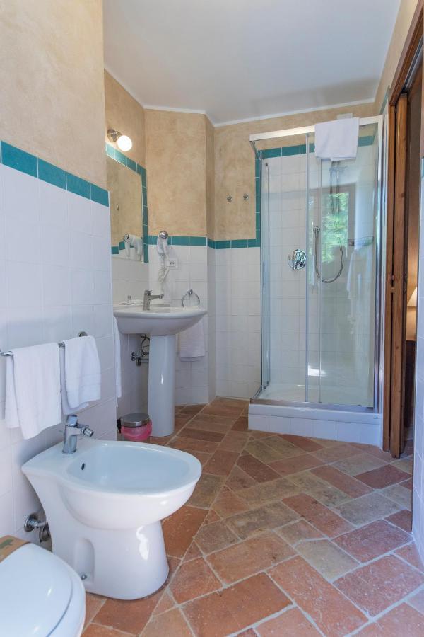Locanda Di Montegiove Fano Bagian luar foto