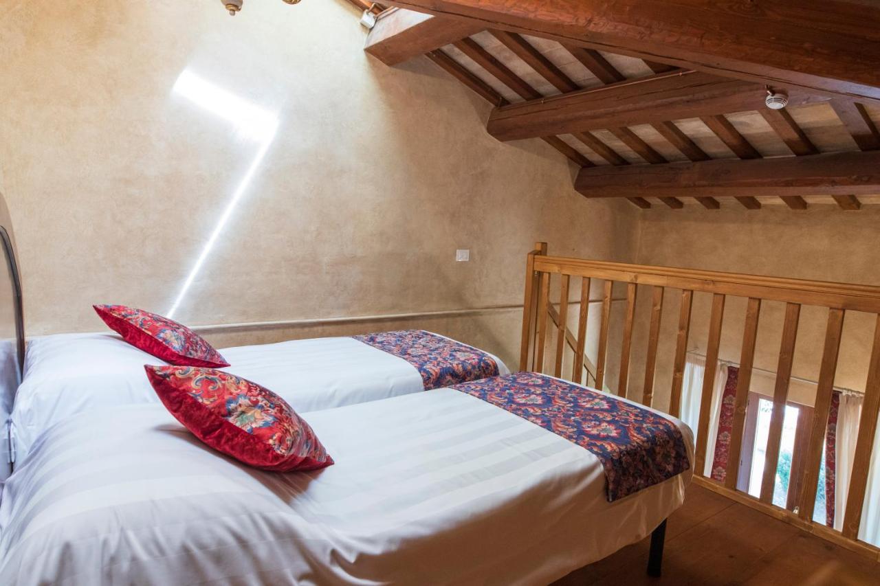 Locanda Di Montegiove Fano Bagian luar foto