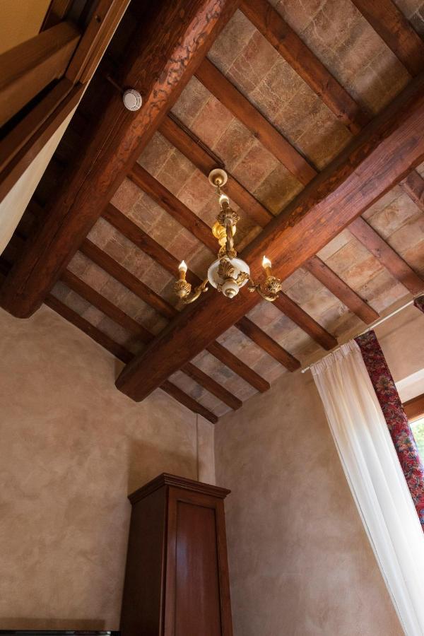 Locanda Di Montegiove Fano Bagian luar foto